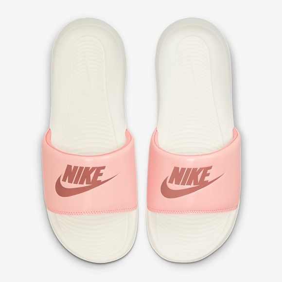 NIB Women Size 7 Nike Victori One Slides In Arctic Orange/Sail/Light Madder Root - Picture 3 of 12